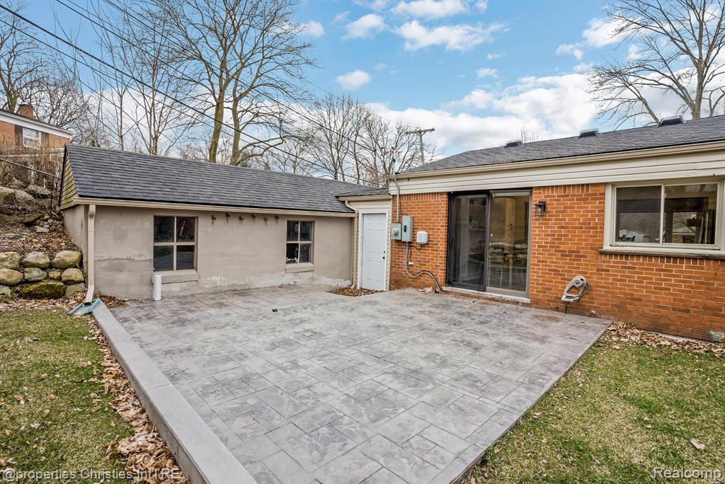 1136 Sycamore Drive Rochester, MI 48307 - Photo 31 of 41