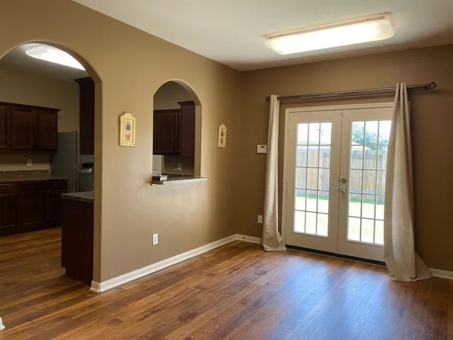 $1,990 | 5607 Straight Way, Kingwood, TX 77339