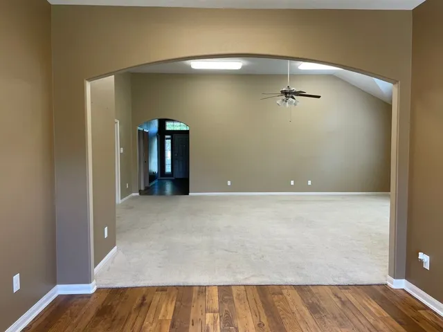 $1,990 | 5607 Straight Way, Kingwood, TX 77339