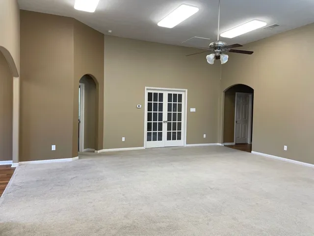 $1,990 | 5607 Straight Way, Kingwood, TX 77339