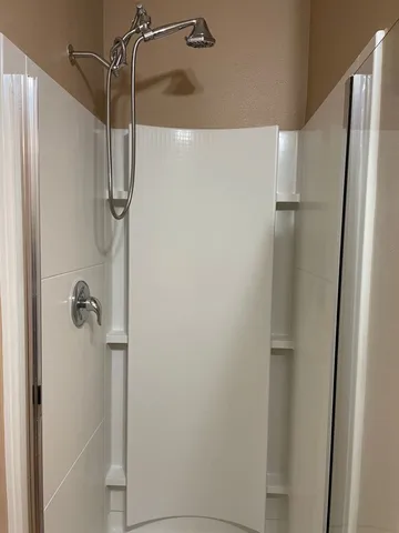 $1,990 | 5607 Straight Way, Kingwood, TX 77339