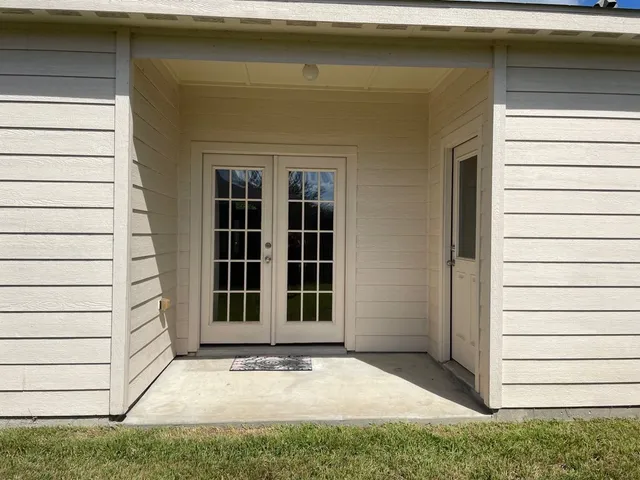 $1,990 | 5607 Straight Way, Kingwood, TX 77339