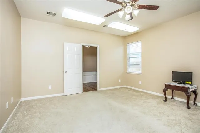 $1,990 | 5607 Straight Way, Kingwood, TX 77339