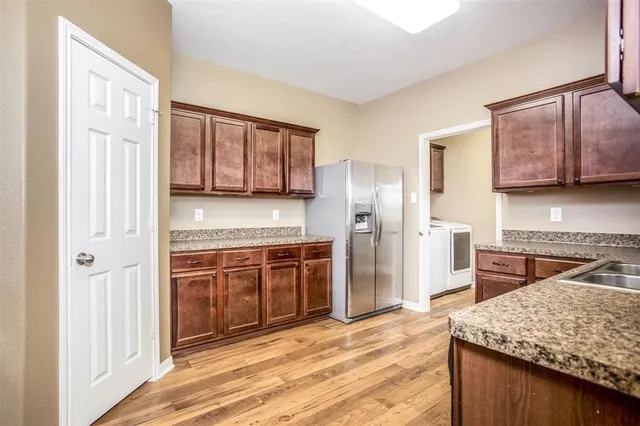 $1,990 | 5607 Straight Way, Kingwood, TX 77339