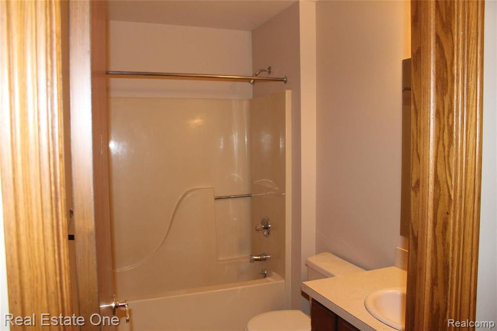 10026 West Mt Morris Road Flushing, MI 48433 - Photo 16 of 30