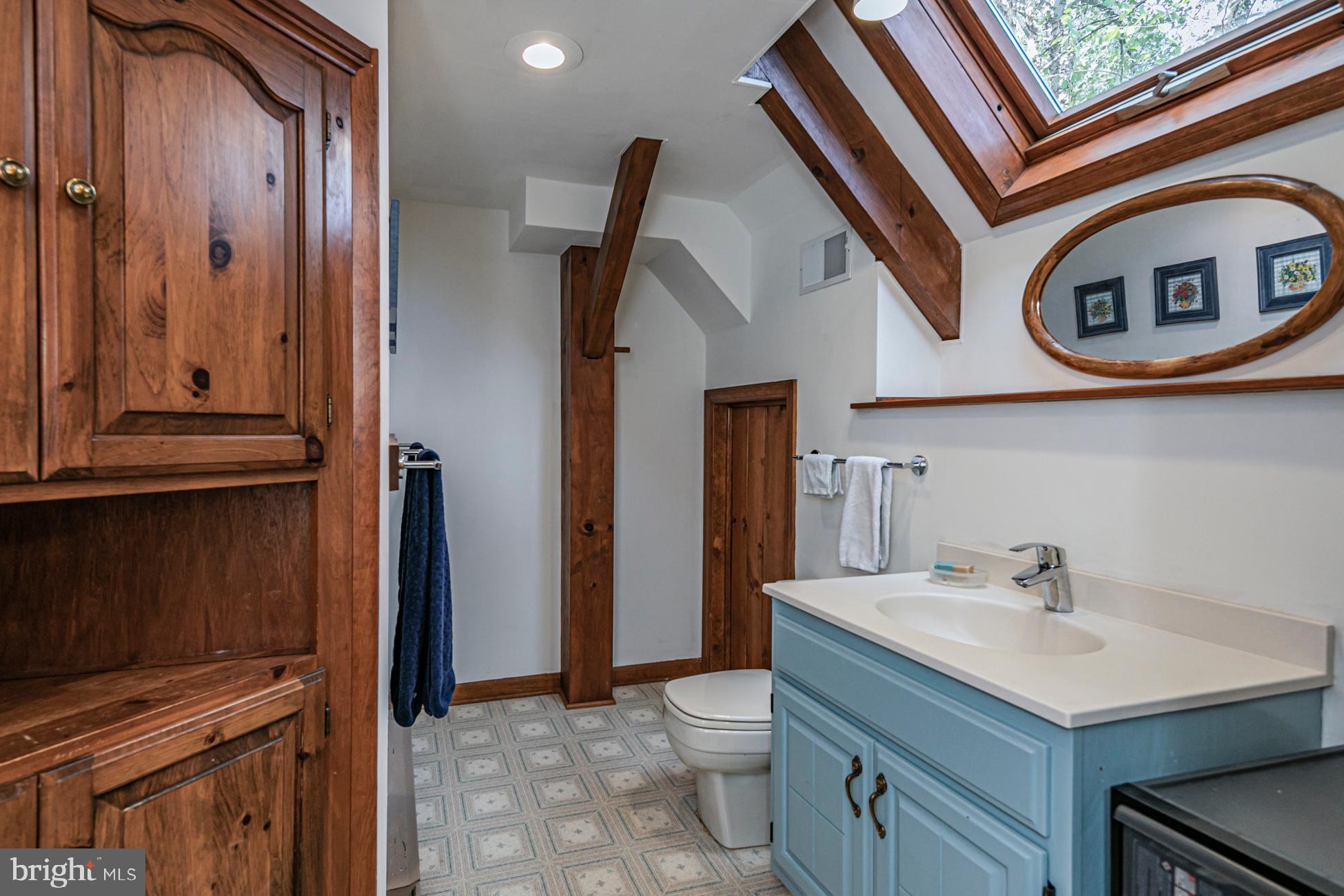 5 Dunwald Road Hopewell, NJ 08525 - Photo 33 of 40 2nd Full Bath upstairs