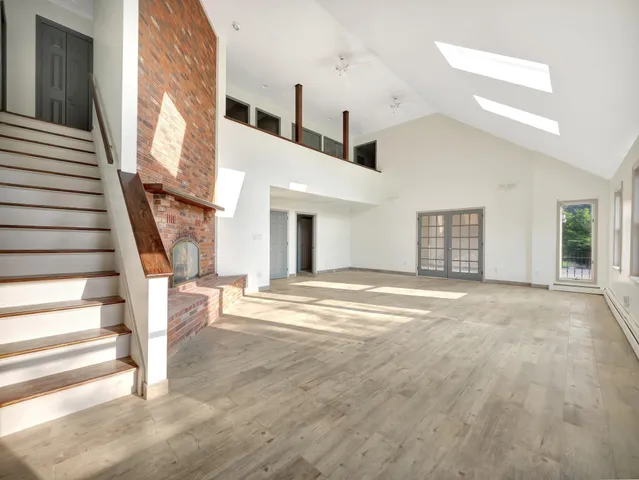 a view of an entryway