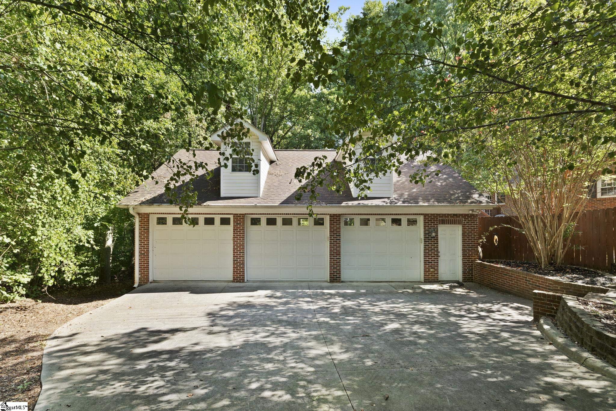 132 Black Road Simpsonville, SC 29680 - Photo 6 of 35 3 Car Detached Garage