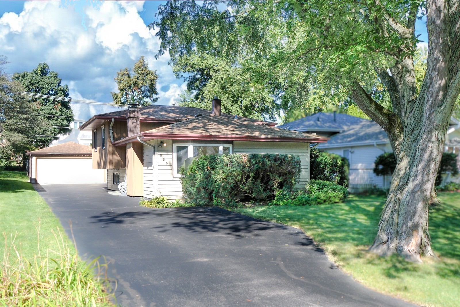 S586 East Street Winfield, IL 60190 - Photo 2 of 29