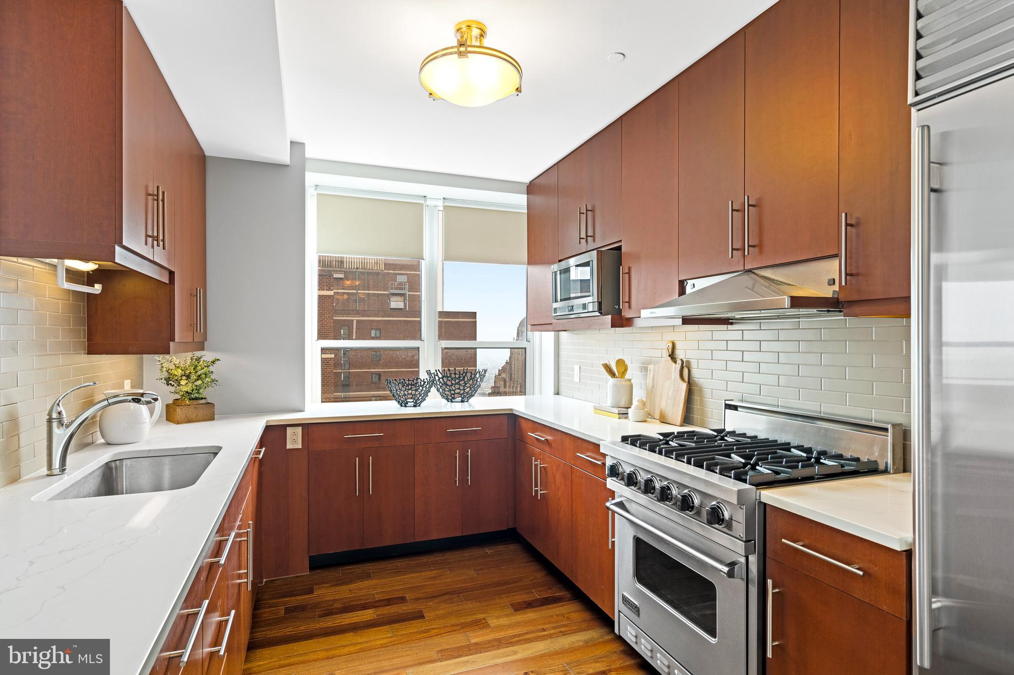 1425 Locust Street, Unit PH31 Philadelphia, PA 19102 - Photo 15 of 24