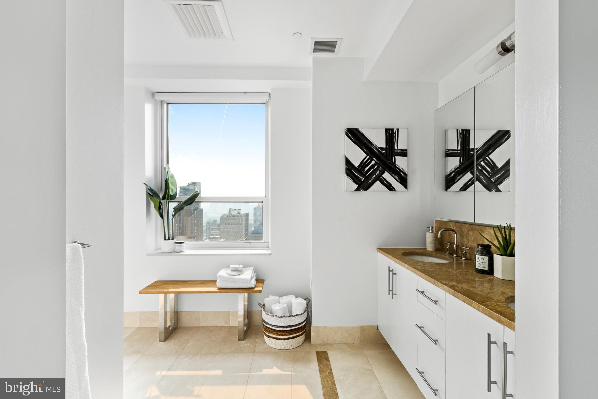 1425 Locust Street, Unit PH31 Philadelphia, PA 19102 - Photo 21 of 24