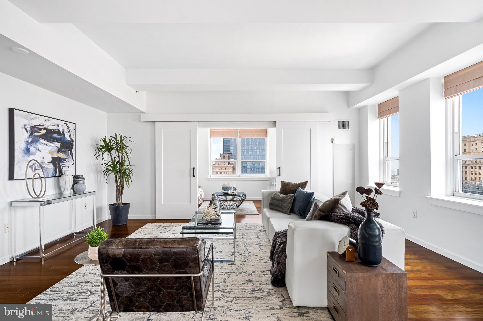 1425 Locust Street, Unit PH31 Philadelphia, PA 19102 - Photo 5 of 24