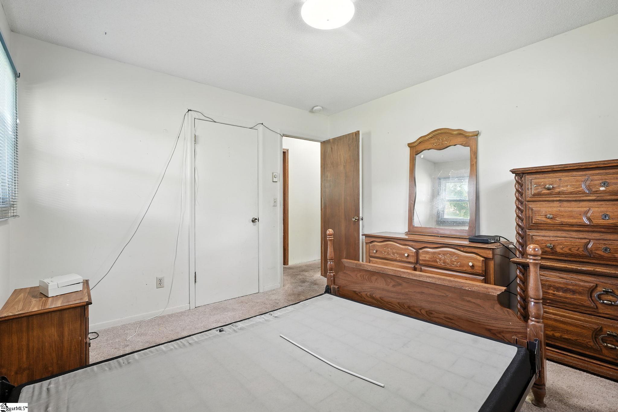 210 North Randolph Avenue Landrum, SC 29356 - Photo 8 of 25