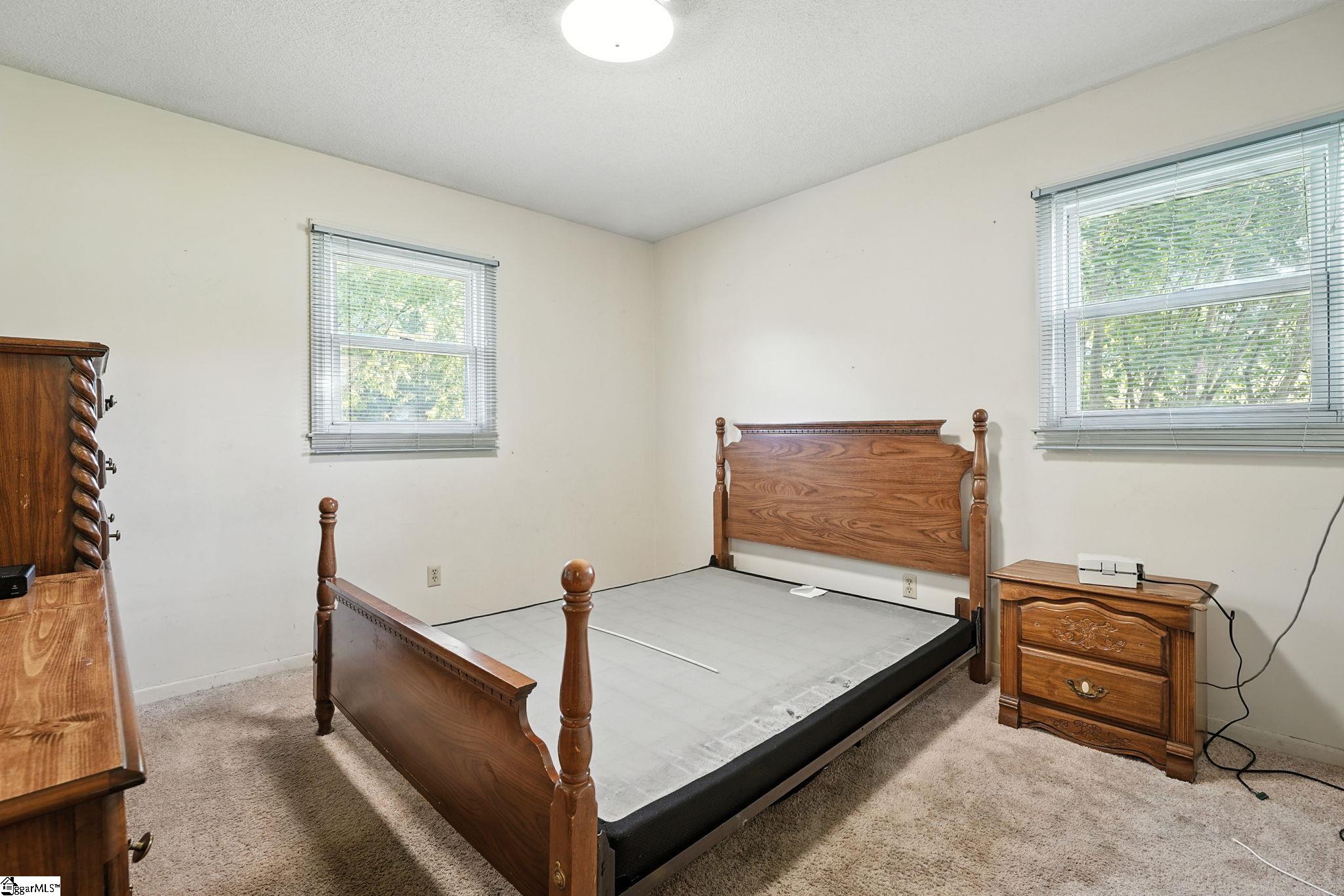 210 North Randolph Avenue Landrum, SC 29356 - Photo 9 of 25