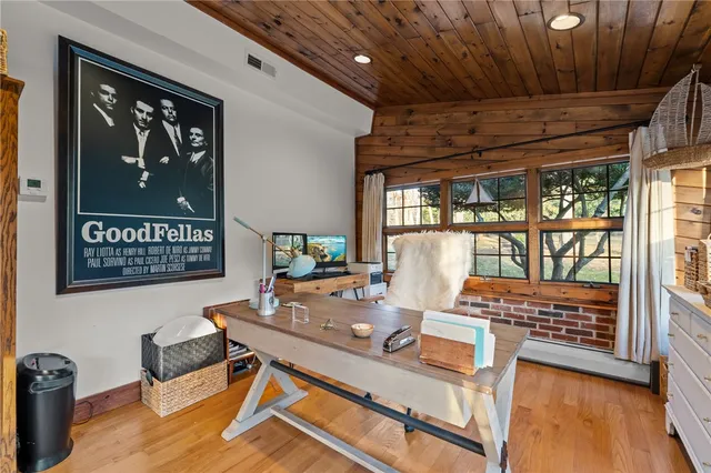 $1,000,000 | 66 Essex Manor Lane, North Kingstown, RI 02874