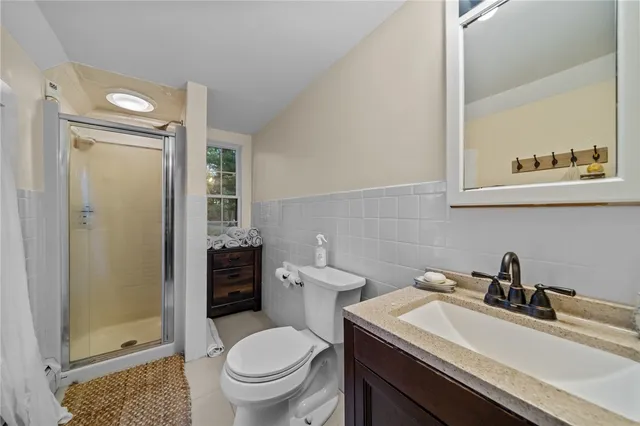 $1,000,000 | 66 Essex Manor Lane, North Kingstown, RI 02874