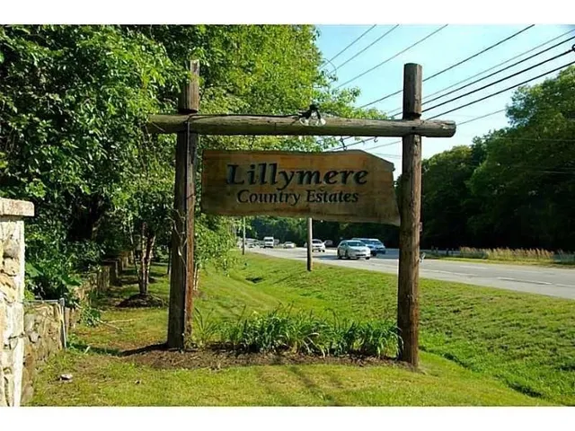 $1,000,000 | 66 Essex Manor Lane, North Kingstown, RI 02874