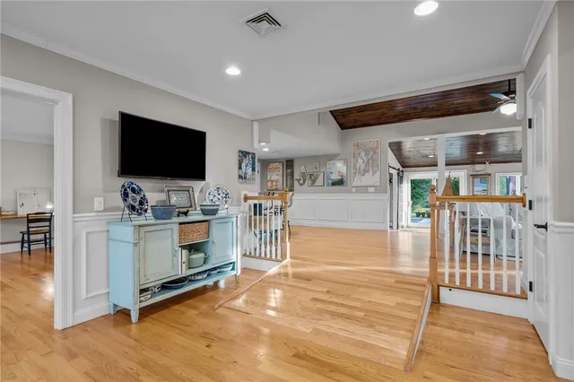 $1,000,000 | 66 Essex Manor Lane, North Kingstown, RI 02874