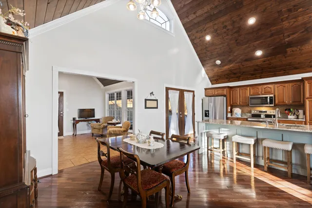 $549,900 | 121 Hiwassee Drive, Charleston, TN 37310