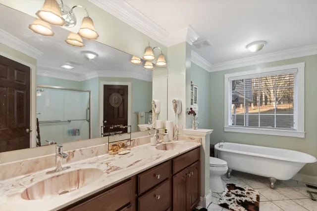 $549,900 | 121 Hiwassee Drive, Charleston, TN 37310