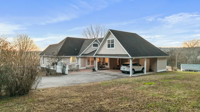 $549,900 | 121 Hiwassee Drive, Charleston, TN 37310