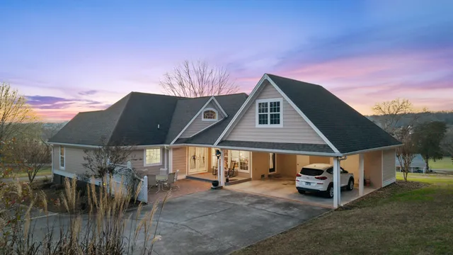 $549,900 | 121 Hiwassee Drive, Charleston, TN 37310