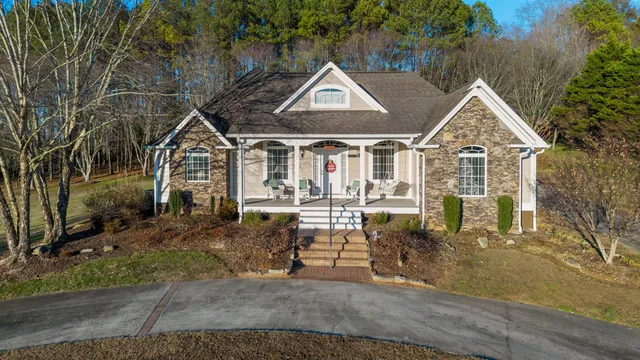 $549,900 | 121 Hiwassee Drive, Charleston, TN 37310