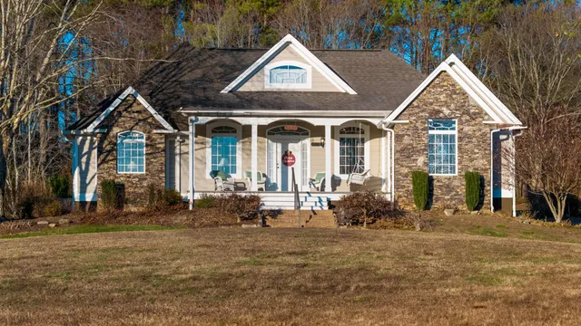$549,900 | 121 Hiwassee Drive, Charleston, TN 37310