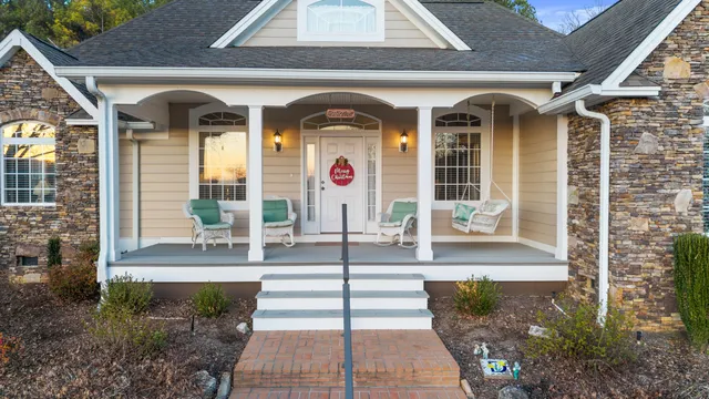 $549,900 | 121 Hiwassee Drive, Charleston, TN 37310