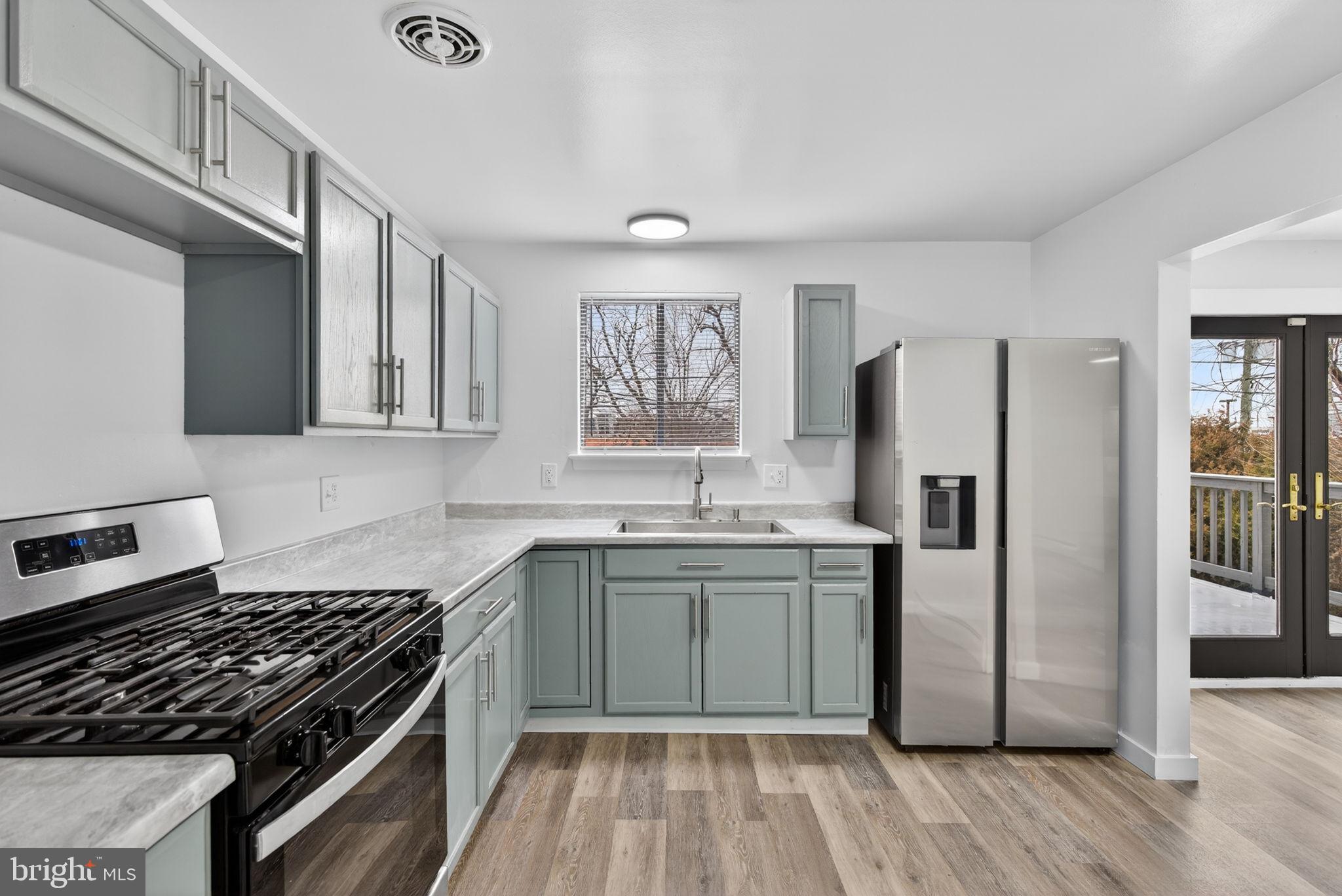 987 Marbrook Lane York, PA 17404 - Photo 11 of 39