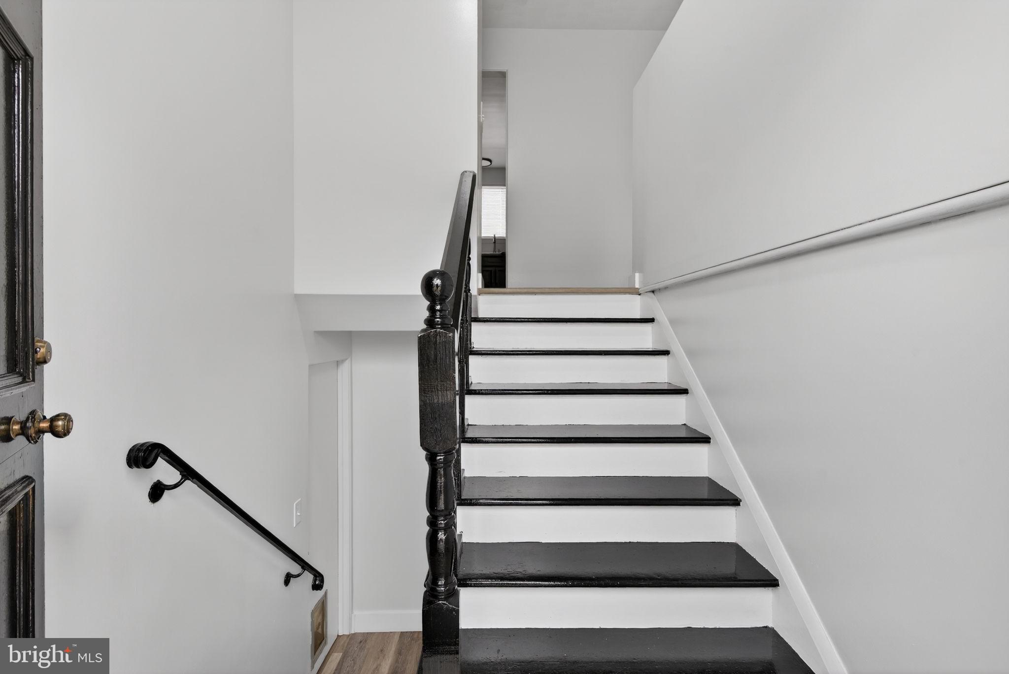 987 Marbrook Lane York, PA 17404 - Photo 15 of 39