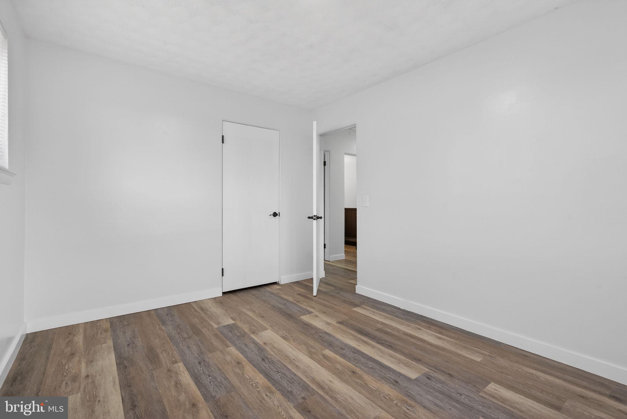 987 Marbrook Lane York, PA 17404 - Photo 20 of 39