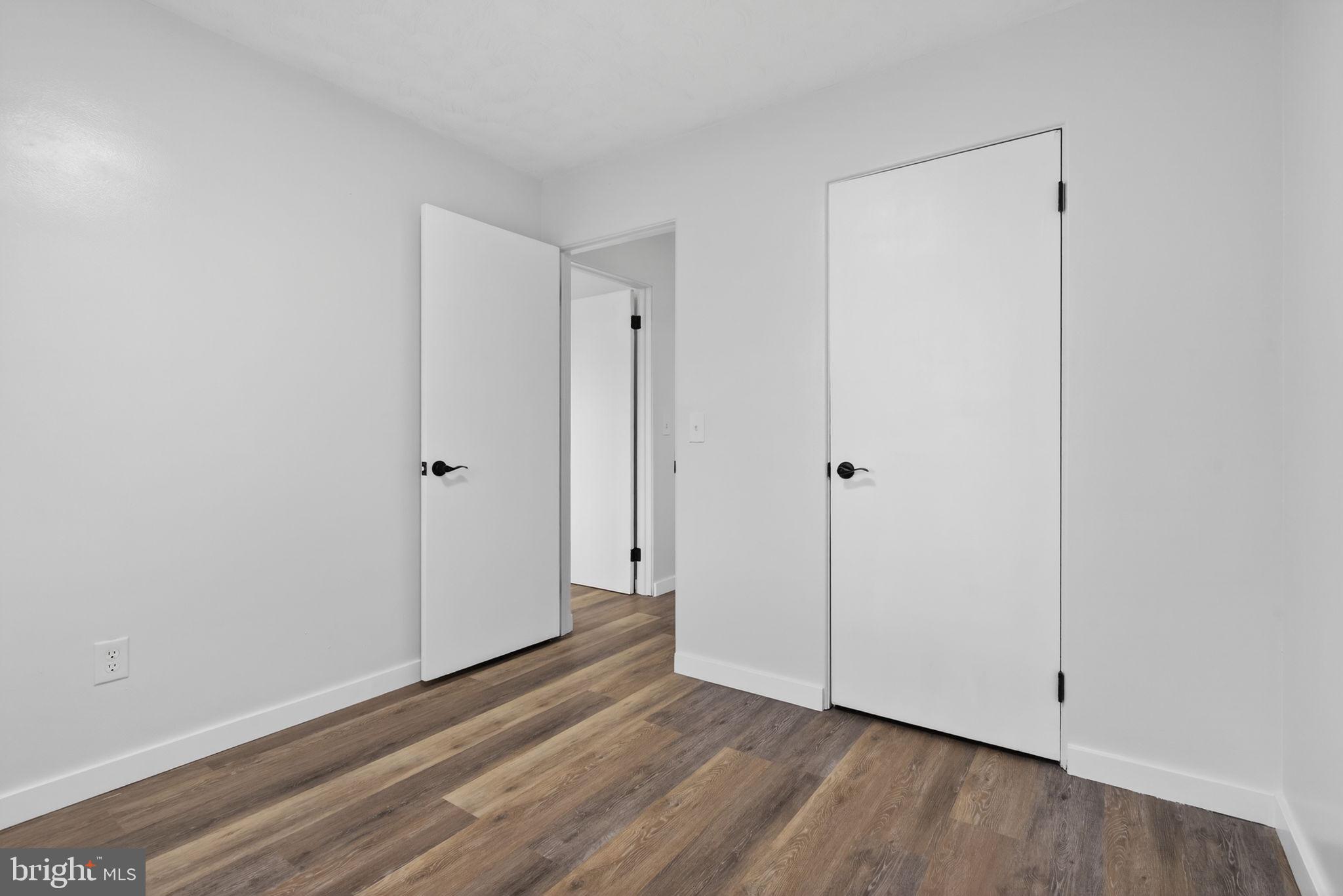 987 Marbrook Lane York, PA 17404 - Photo 22 of 39