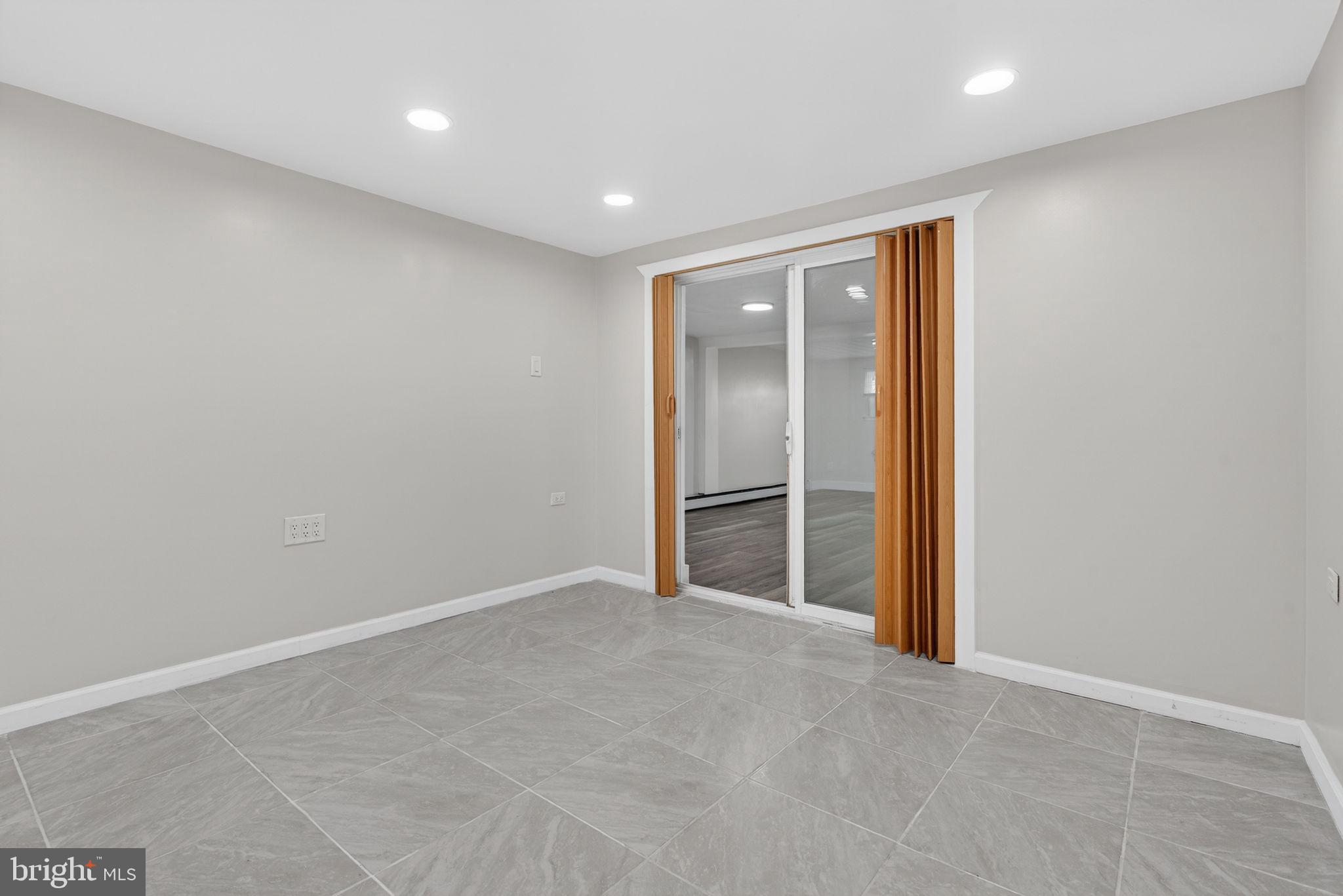 987 Marbrook Lane York, PA 17404 - Photo 28 of 39