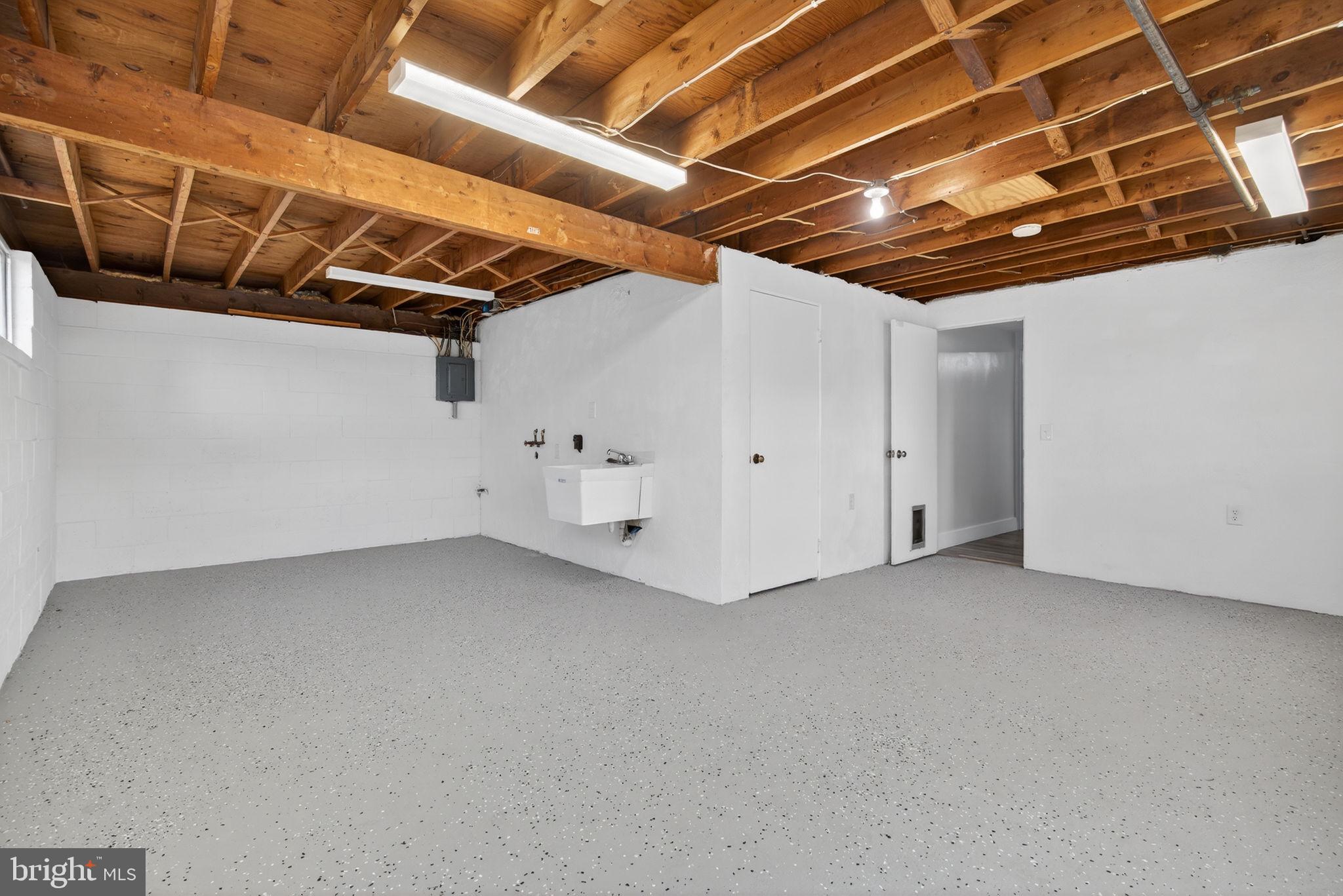 987 Marbrook Lane York, PA 17404 - Photo 32 of 39