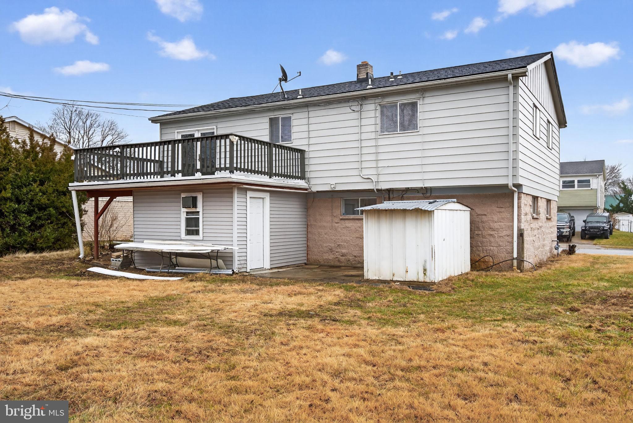 987 Marbrook Lane York, PA 17404 - Photo 36 of 39