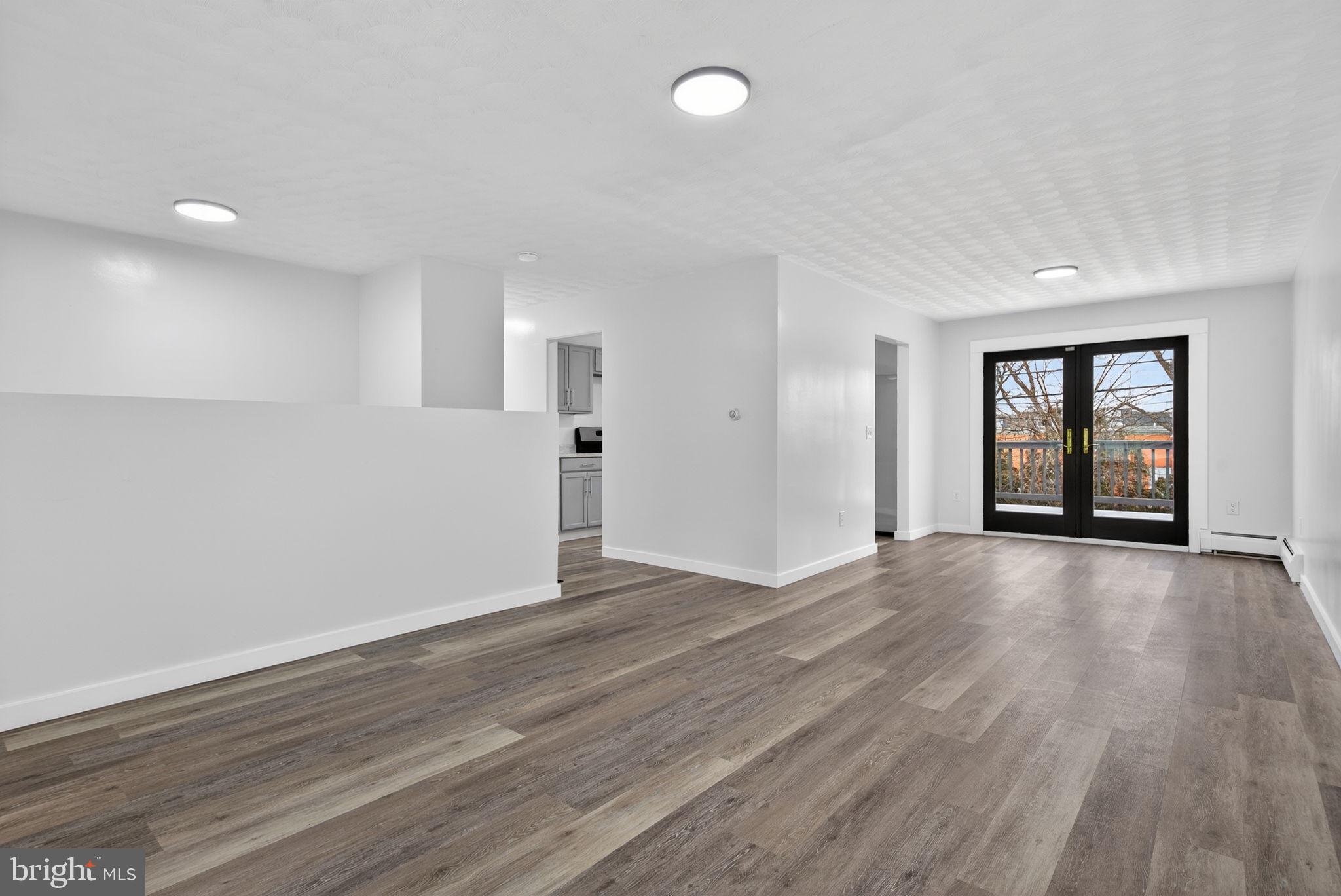 987 Marbrook Lane York, PA 17404 - Photo 5 of 39