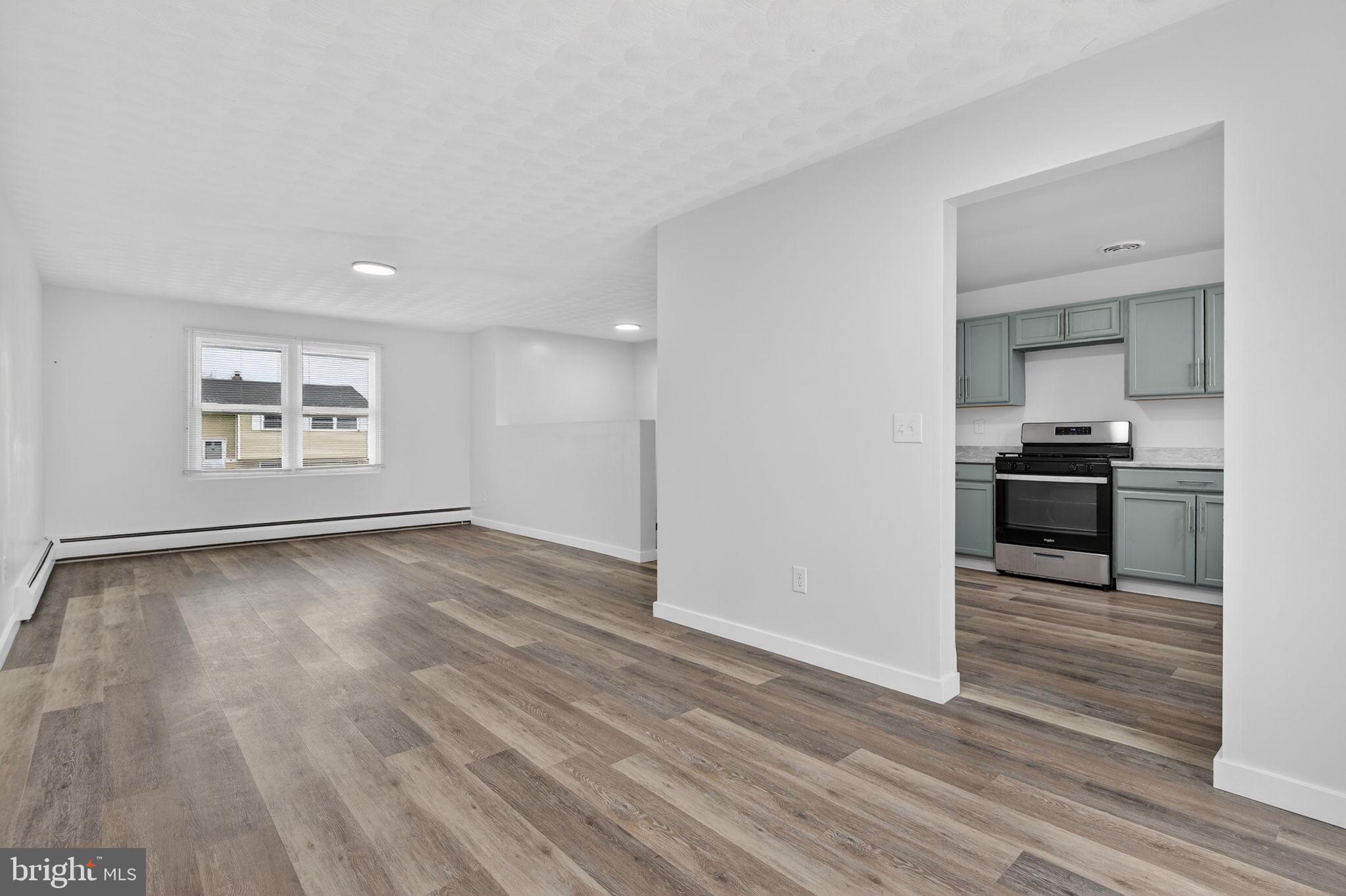 987 Marbrook Lane York, PA 17404 - Photo 9 of 39