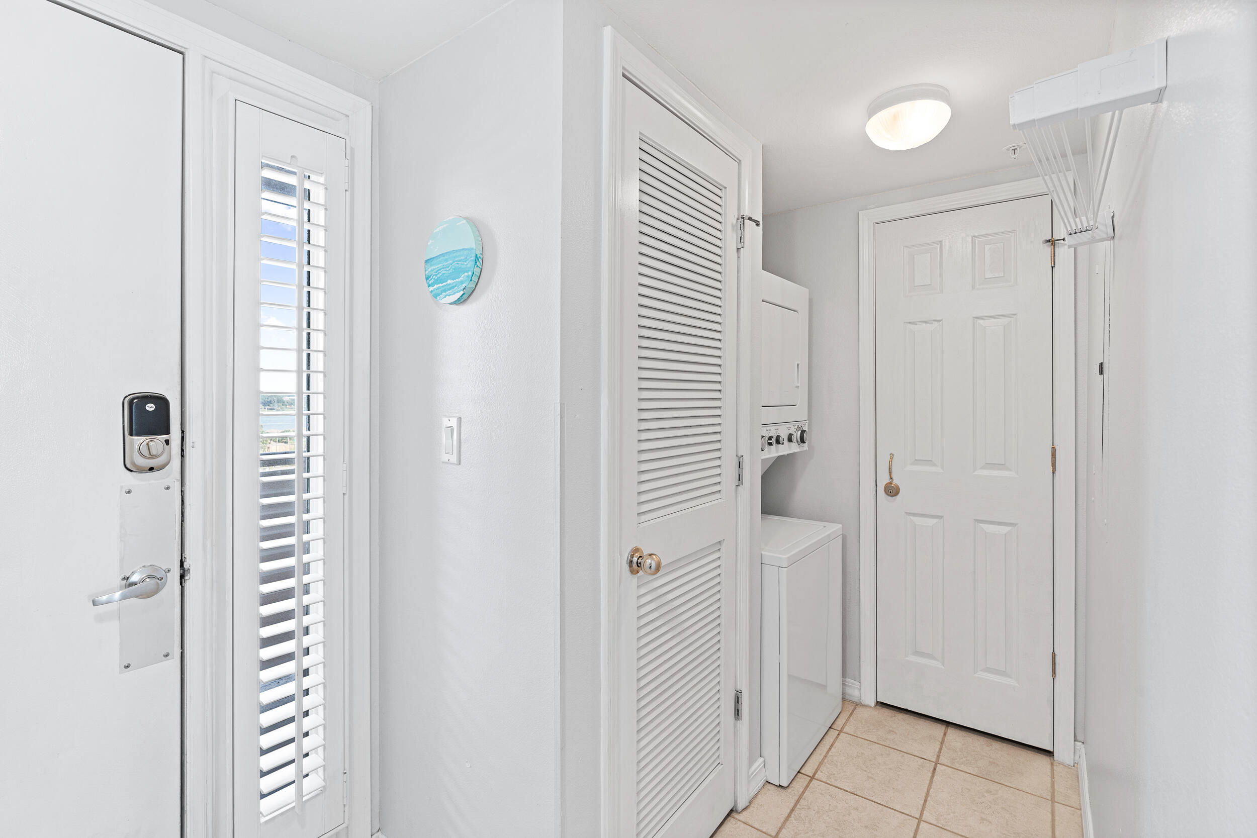 520 Santa Rosa Boulevard, Unit 705 Fort Walton Beach, FL 32548 - Photo 23 of 36 a bathroom with a shower