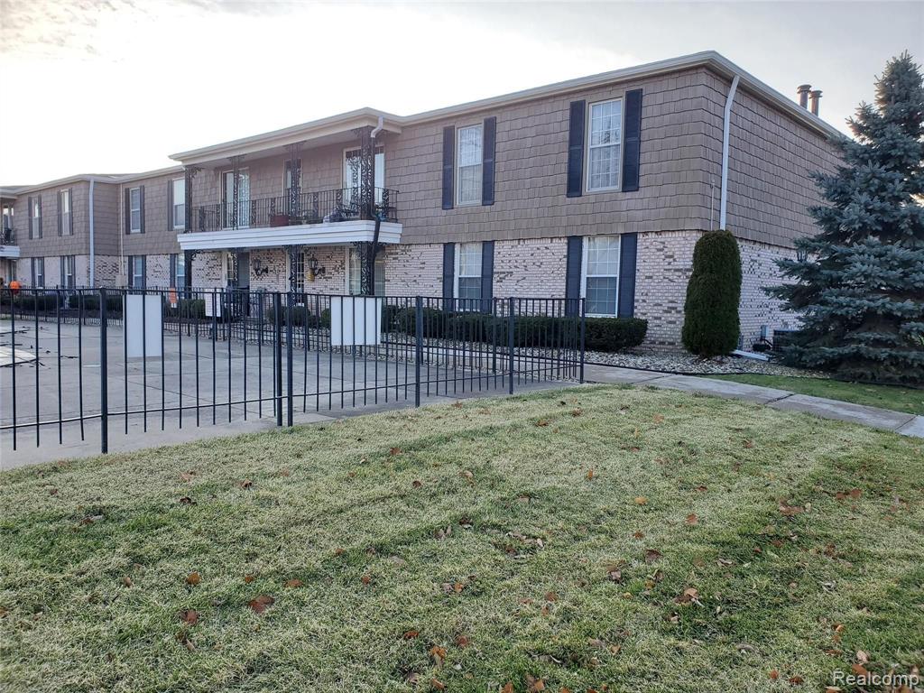 24360 East River Road, Unit 33 Grosse Ile, MI 48138 - Photo 24 of 25