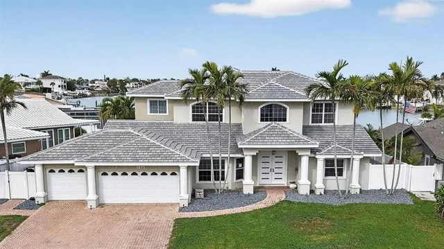 $2,190,000 | 1073 79th Street South, St. Petersburg, FL 33707