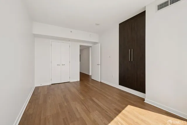 $6,699 | 301 Main Street, Unit 25E, San Francisco, CA 94105