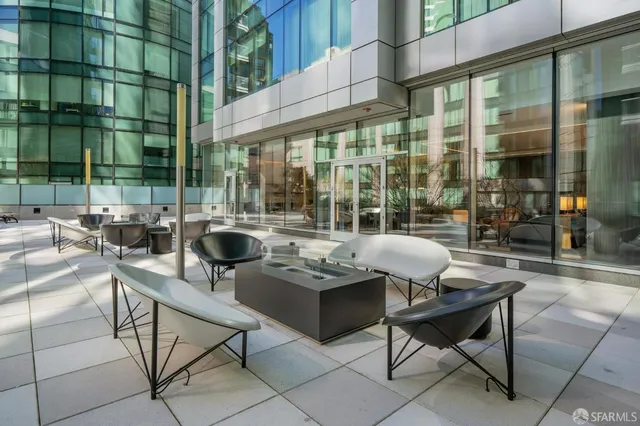 $6,699 | 301 Main Street, Unit 25E, San Francisco, CA 94105