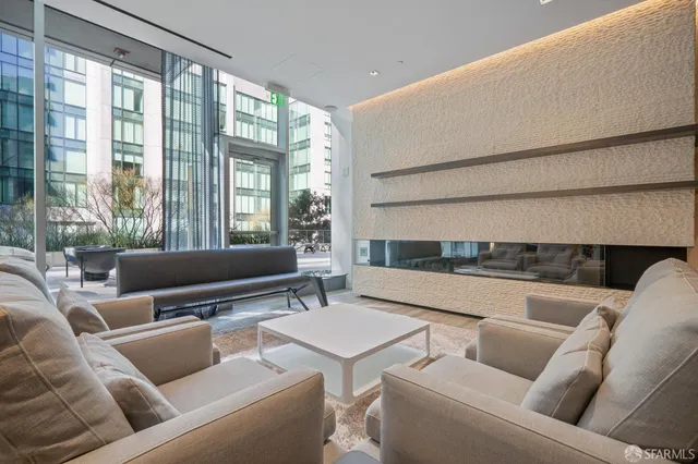 $6,699 | 301 Main Street, Unit 25E, San Francisco, CA 94105