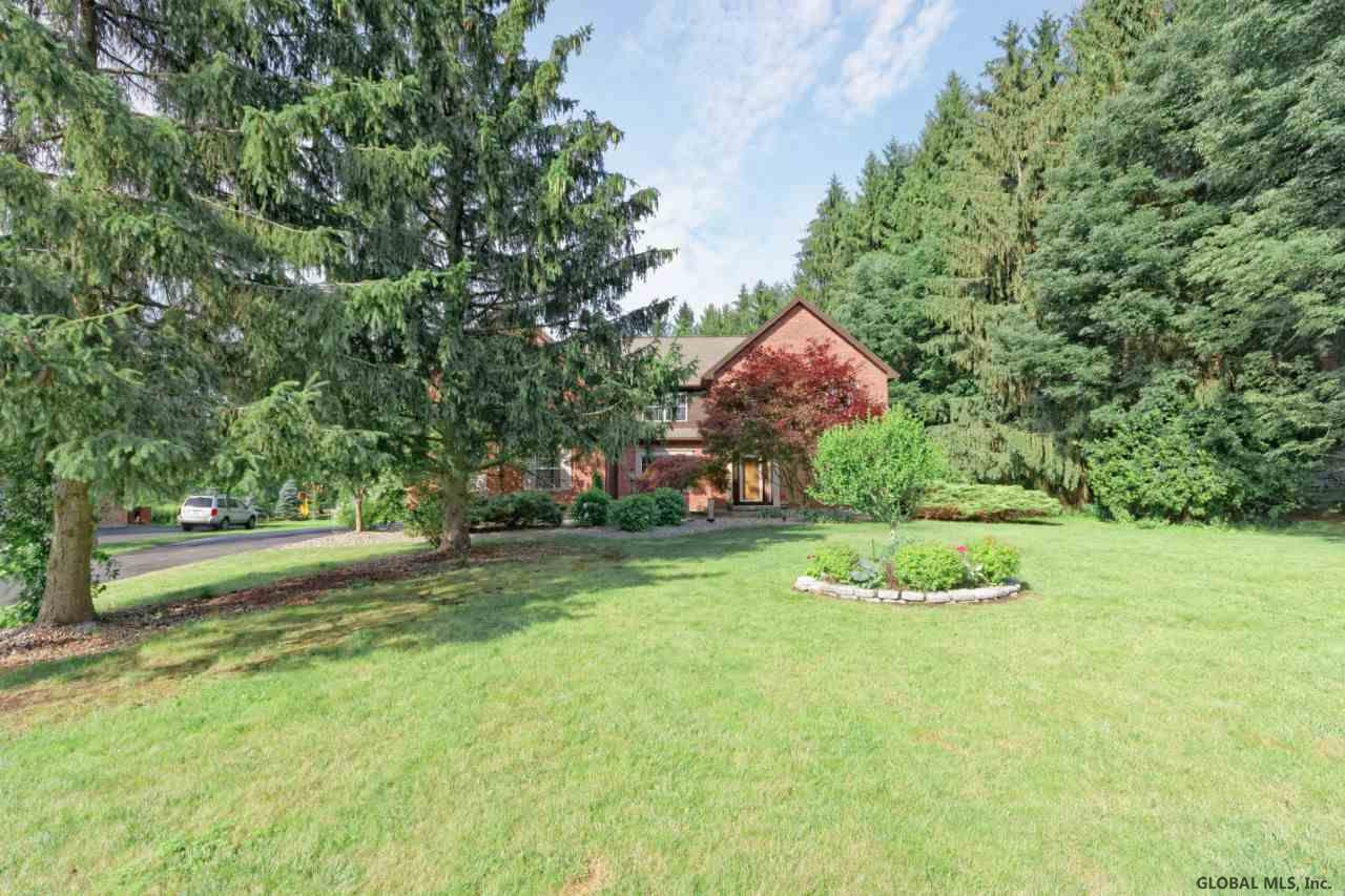 1022 Lamplighter Road Niskayuna, NY 12309 - Photo 8 of 65 Photo 8