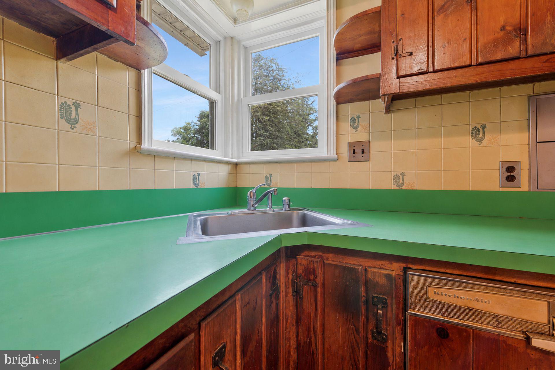 5405 Lanham Station Road Lanham, MD 20706 - Photo 5 of 18