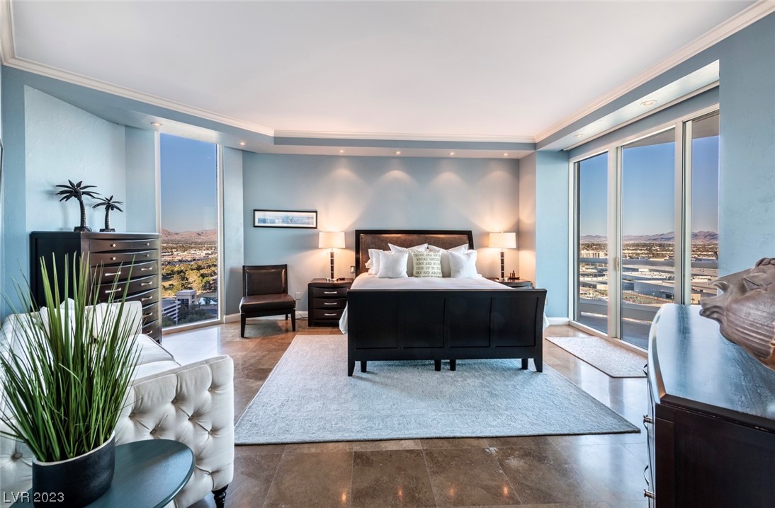 2857 Paradise Road, Unit 2303 Las Vegas, NV 89109 - Photo 20 of 37 LARGE PRIMARY BEDROOM WITH PRIVATE DECK