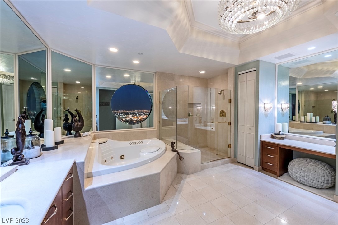 2857 Paradise Road, Unit 2303 Las Vegas, NV 89109 - Photo 22 of 37 ONE OF TWO PRIMARY BATHROOMS