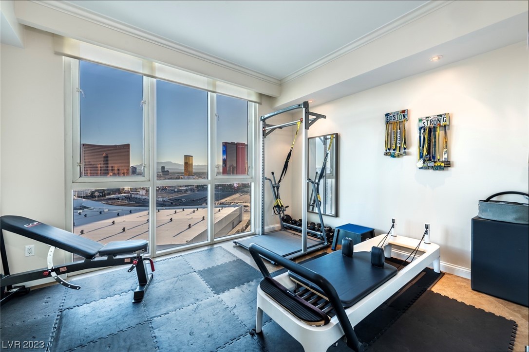 2857 Paradise Road, Unit 2303 Las Vegas, NV 89109 - Photo 33 of 37 3RD BEDROOM USED AS A GYM