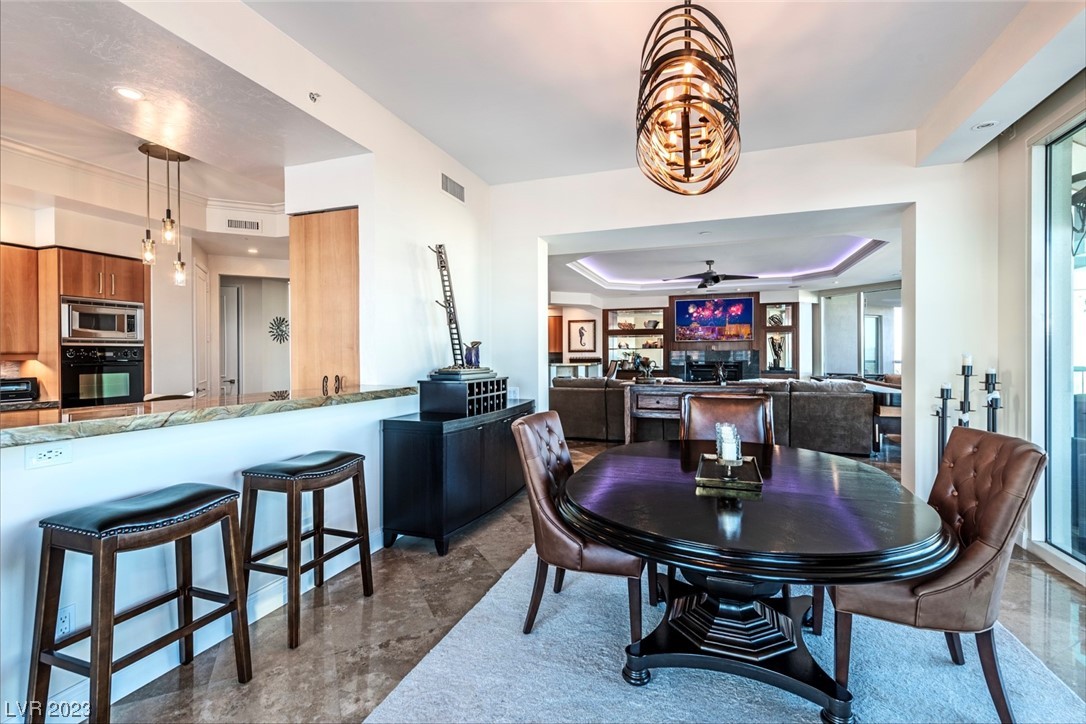 2857 Paradise Road, Unit 2303 Las Vegas, NV 89109 - Photo 5 of 37 DINING, KITCHEN AND LIVING AREAS
